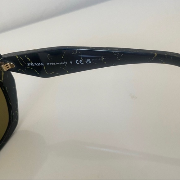 Prada Sunglasses PR19ZS - Picture 6 of 14